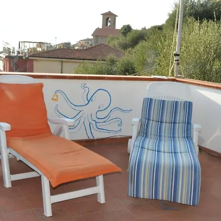 Bellissima Casa A Picco Sul Mare ! *