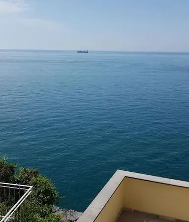 Bellissima Casa A Picco Sul Mare ! Holiday home